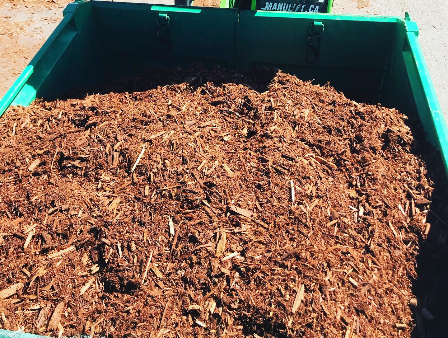 Mulch delivery